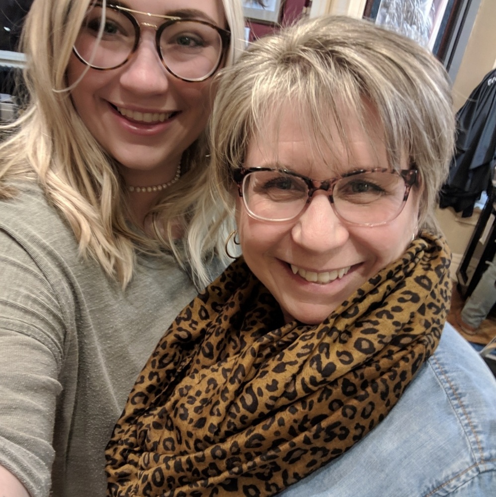 Meet your Posher, Teena